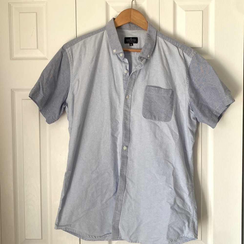 Men’s blue button up